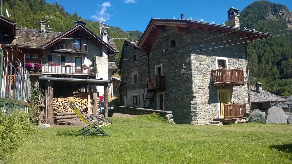 Maison Leveque Brusson Kültér fotó