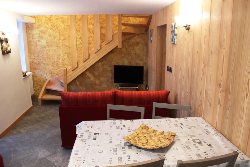 Maison Leveque Brusson Kültér fotó
